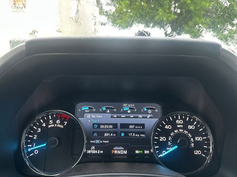Used 2020 Ford F150 Lariat AWD/4WD image 14