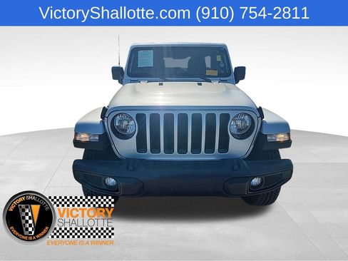 Certified 2022 Jeep Wrangler Unlimited Sahara AWD/4WD image 3