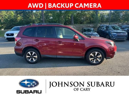 Used 2017 Subaru Forester 2.5i Premium w/ All-Weather Package AWD/4WD image 3