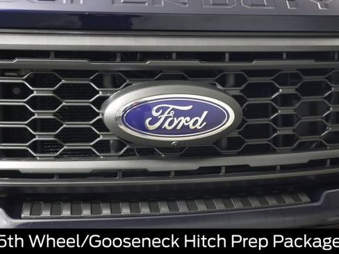 Used 2023 Ford F250 Lariat w/ Sport Appearance Package AWD/4WD image 18
