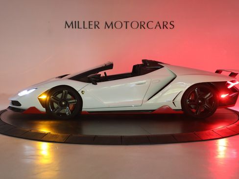 Used 2017 Lamborghini Centenario LP 770-4 AWD/4WD image 45