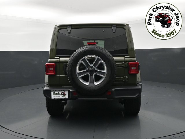 Used 2022 Jeep Wrangler Unlimited Sahara w/ LED Lighting Group AWD/4WD image 5