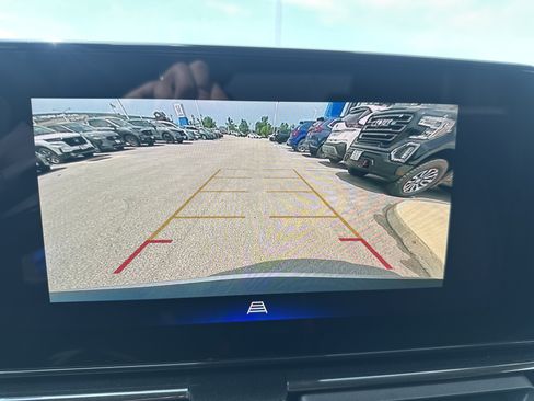 Used 2025 Chevrolet TrailBlazer LT AWD/4WD image 19