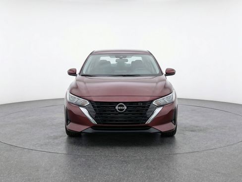 Used 2025 Nissan Sentra SV image 2