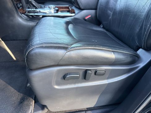 Used 2017 INFINITI QX80 4WD w/ Deluxe Technology Package image 12