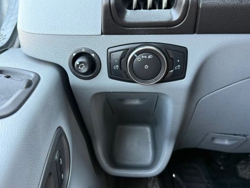 Used 2019 Ford Transit 250 148 High Roof Extended RWD image 18