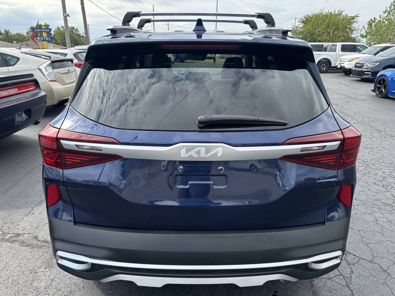 Used 2023 Kia Seltos SX AWD/4WD image 9