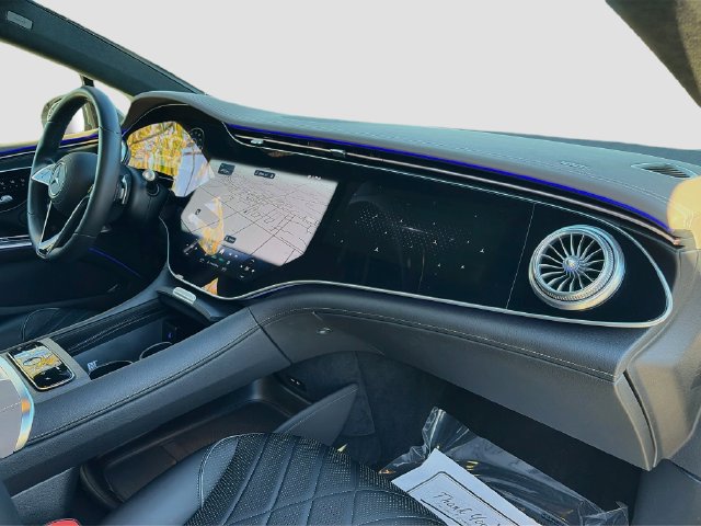 Certified 2024 Mercedes-Benz EQS 580 4MATIC Sedan image 30