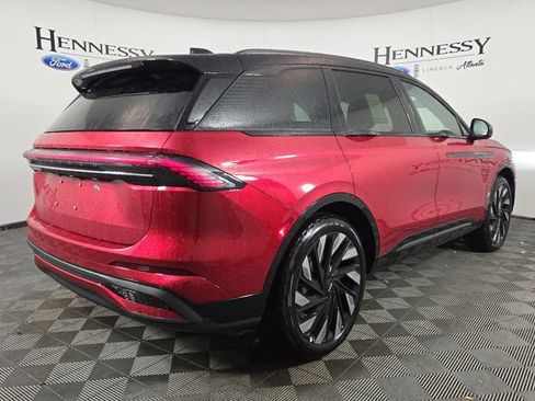 Used 2026 Lincoln Nautilus Reserve AWD/4WD image 4