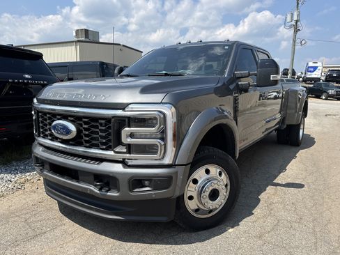 Certified 2025 Ford F450 Platinum w/ FX4 Off-Road Package AWD/4WD image 1