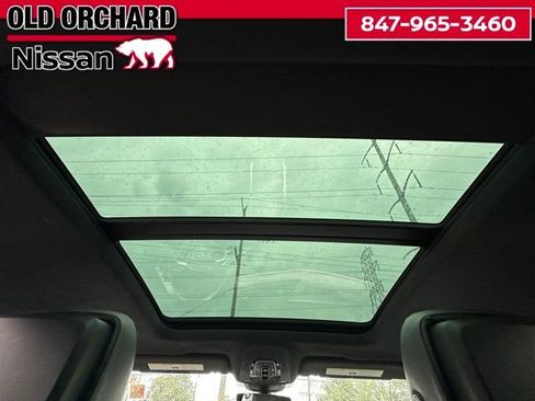 Used 2022 Audi e-tron S Premium Plus image 10