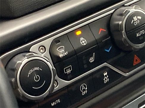 Used 2021 Jeep Wrangler Sport S image 24