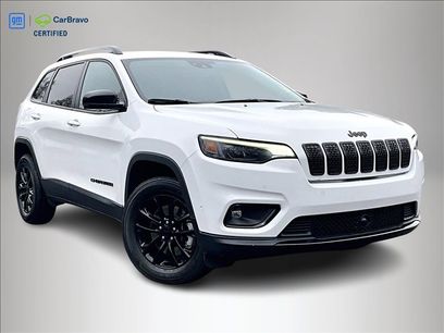 Used 2023 Jeep Cherokee Altitude Lux