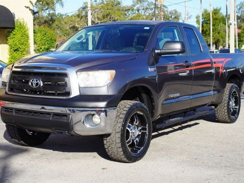 Used 2011 Toyota Tundra 2WD Double Cab w/ SR5 Pkg image 9