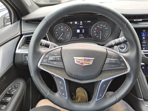 Certified 2026 Cadillac XT5 Sportv AWD/4WD image 4