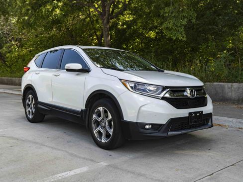 Used 2017 Honda CR-V EX image 2