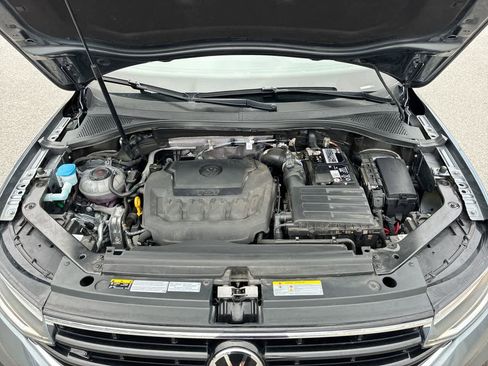 Used 2022 Volkswagen Tiguan SE R-Line AWD/4WD image 29