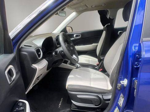 Used 2020 Hyundai Venue SEL FWD image 26