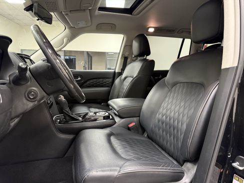 Used 2020 INFINITI QX80 Luxe w/ Sensory Package RWD image 13