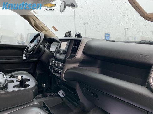 Used 2019 RAM 2500 Tradesman w/ Chrome Appearance Group image 14