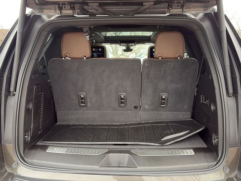 Used 2021 Chevrolet Tahoe High Country w/ Premium Package image 7