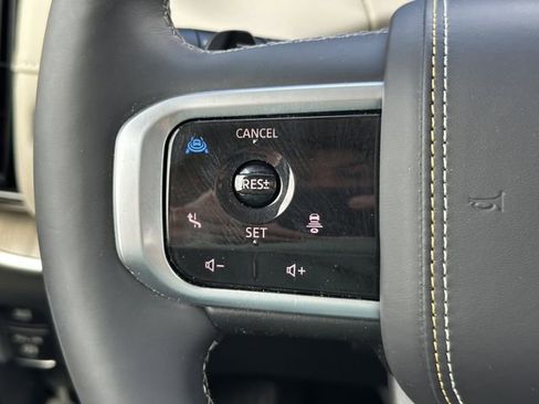 Certified 2025 Nissan Armada Platinum Reserve AWD/4WD image 28