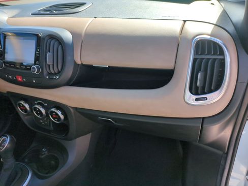 Used 2014 FIAT 500L Lounge image 27