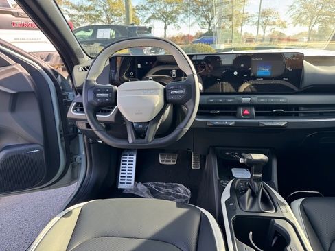 New 2025 Kia K4 GT-Line Turbo image 9