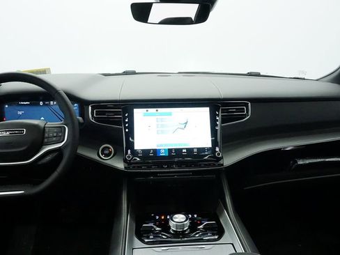 New 2026 Jeep Grand Wagoneer Limited image 22