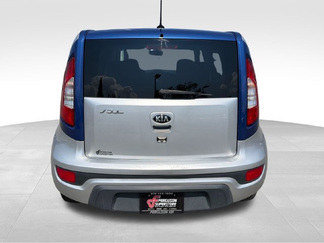 Used 2012 Kia Soul + w/ Audio Pkg FWD image 6