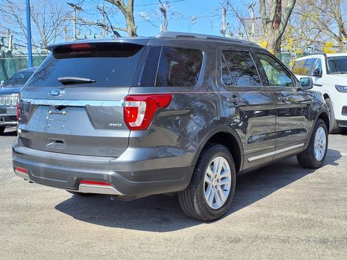 Certified 2019 Ford Explorer XLT w/ Equipment Group 202A AWD/4WD image 4