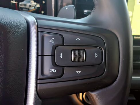 Used 2022 GMC Sierra 1500 SLT AWD/4WD image 19