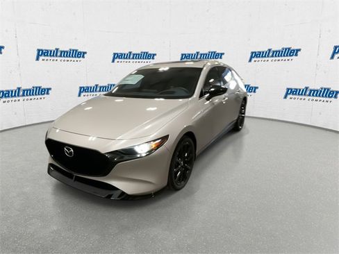 New 2026 MAZDA MAZDA3 Hatchback w/Premium Plus Pkg image 5
