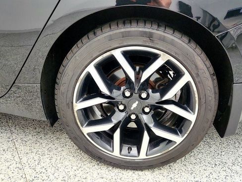 Used 2017 Chevrolet Impala Premier image 9