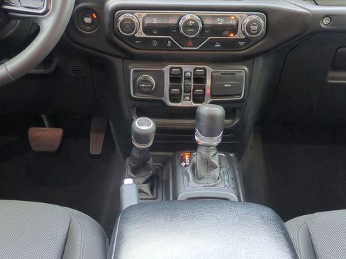 Used 2023 Jeep Wrangler Sport S image 22