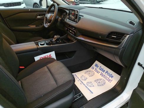 Used 2026 Nissan Rogue SV image 15