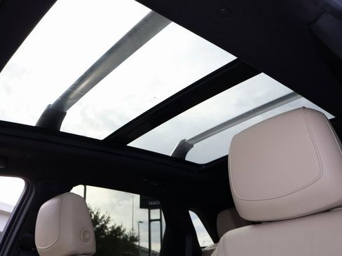 Used 2019 Cadillac XT5 Luxury image 26