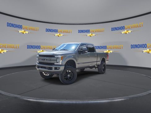 Used 2019 Ford F250 Lariat w/ Lariat Ultimate Package AWD/4WD image 11
