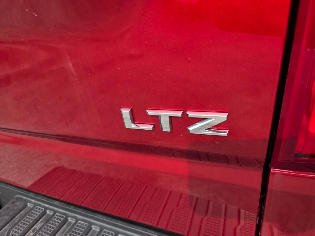 Used 2026 Chevrolet Silverado 1500 LTZ w/ LTZ Premium Package AWD/4WD image 5