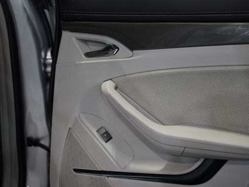 Used 2013 Cadillac CTS V image 25