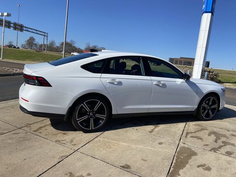 New 2026 Honda Accord SE image 11