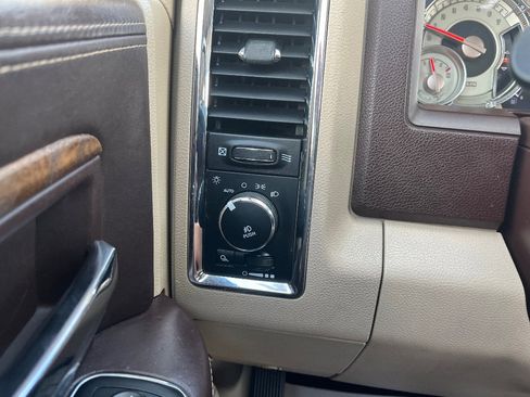 Used 2016 RAM 1500 Laramie Longhorn w/ Convenience Group AWD/4WD image 22