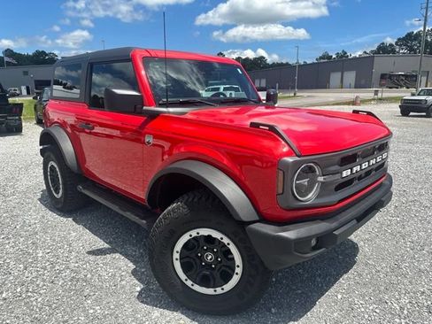 Certified 2023 Ford Bronco Big Bend w/ Sasquatch Package AWD/4WD image 2