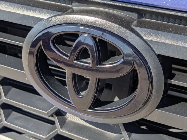 Certified 2025 Toyota Tacoma TRD Sport AWD/4WD image 31