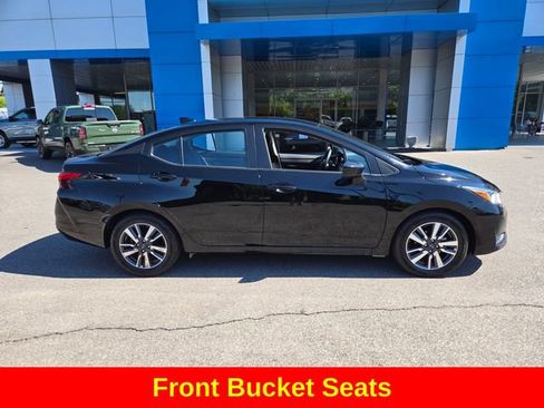 Used 2023 Nissan Versa SV FWD image 10