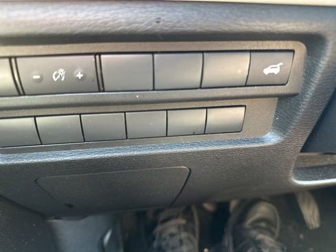 Used 2022 Mitsubishi Outlander SEL image 44