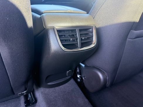 Used 2023 Chevrolet Malibu LT image 27