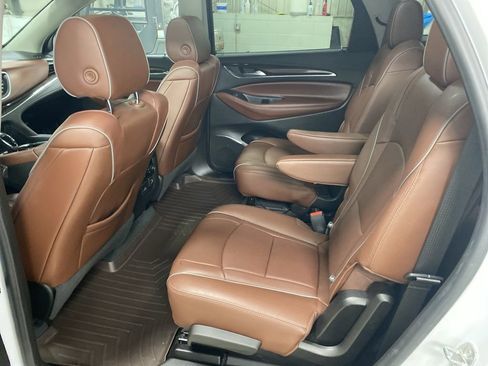 Used 2021 Buick Enclave Avenir w/ Avenir Technology Package image 28