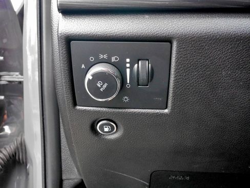 Used 2021 Jeep Grand Cherokee Freedom Edition image 24