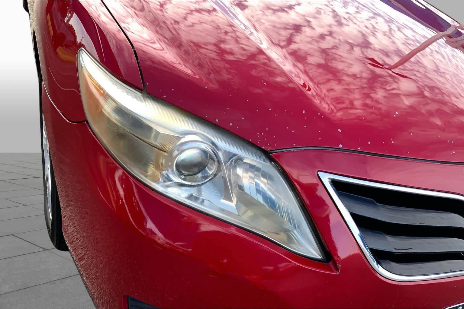 Used 2010 Toyota Camry LE FWD image 22